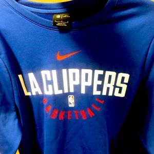 Nike clippers long sleeve sweatshirt with pockets